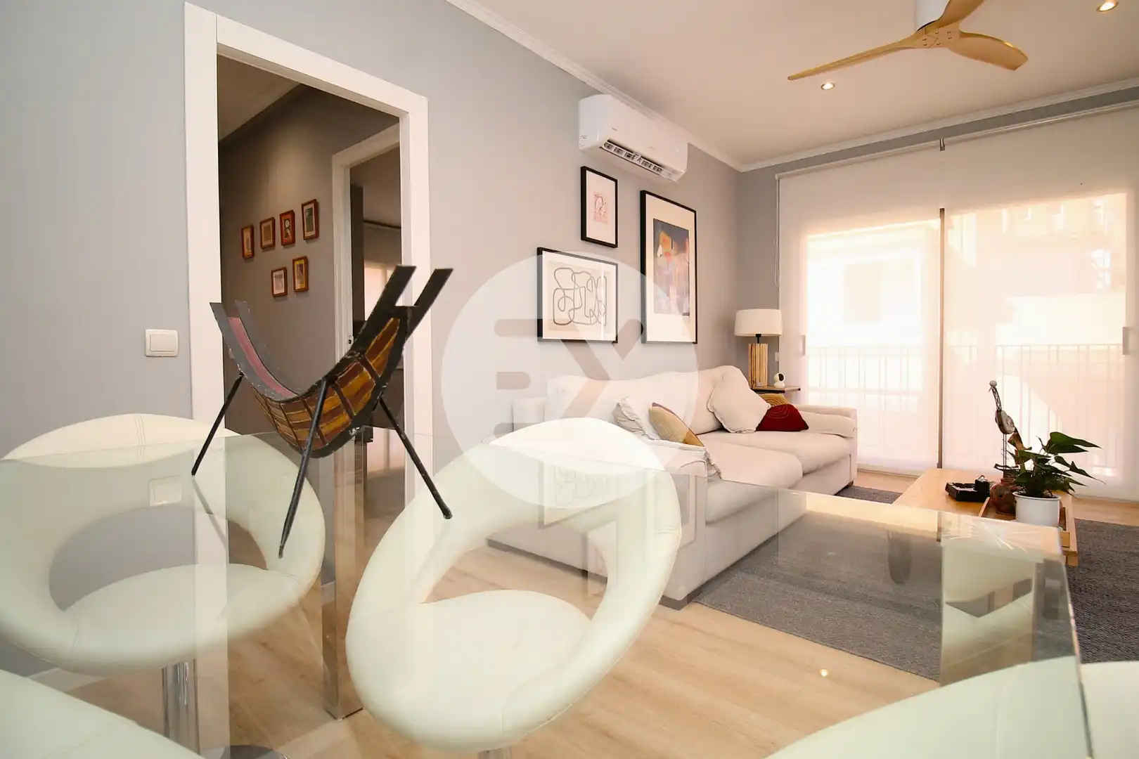 Living room of Flat for sale in Castelldefels  with Air Conditioner, Heating and Parquet flooring