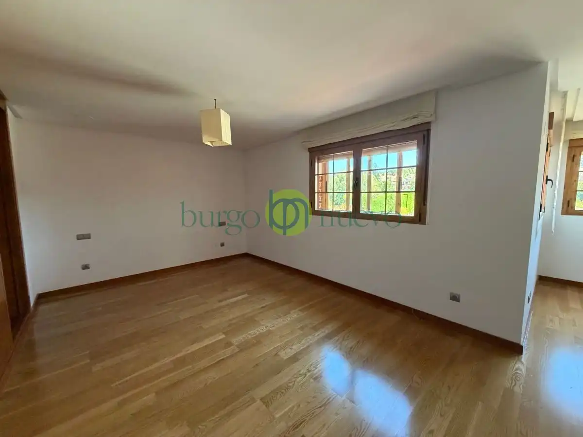 Villa mit Terrasse zur Miete in Calle Monte San Isidro, imagen 18