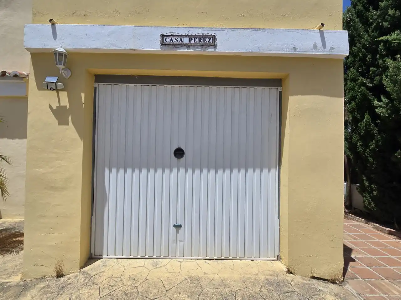 Aparcament de Casa o xalet en venda en Viñuela amb Aire condicionat, Terrassa i Piscina