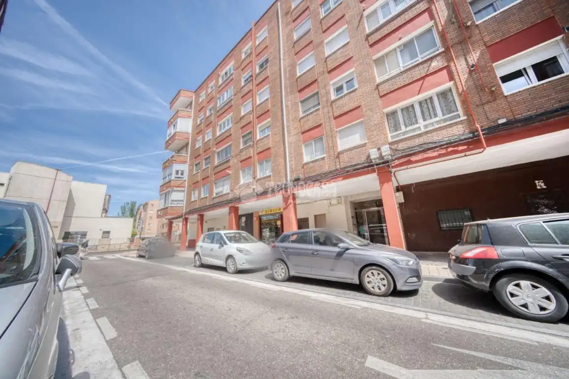 Vista exterior de Pis en venda en Valladolid