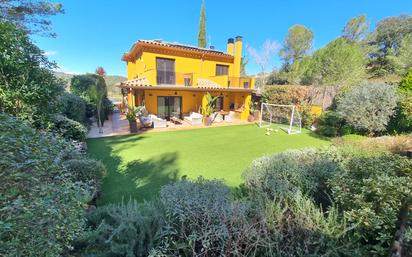 Jardí de Casa o xalet en venda en Sant Julià de Ramis amb Aire condicionat, Piscina i Balcó