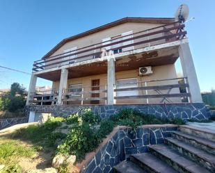 Vista exterior de Casa o xalet en venda en Piera amb Aire condicionat, Jardí privat i Parquet