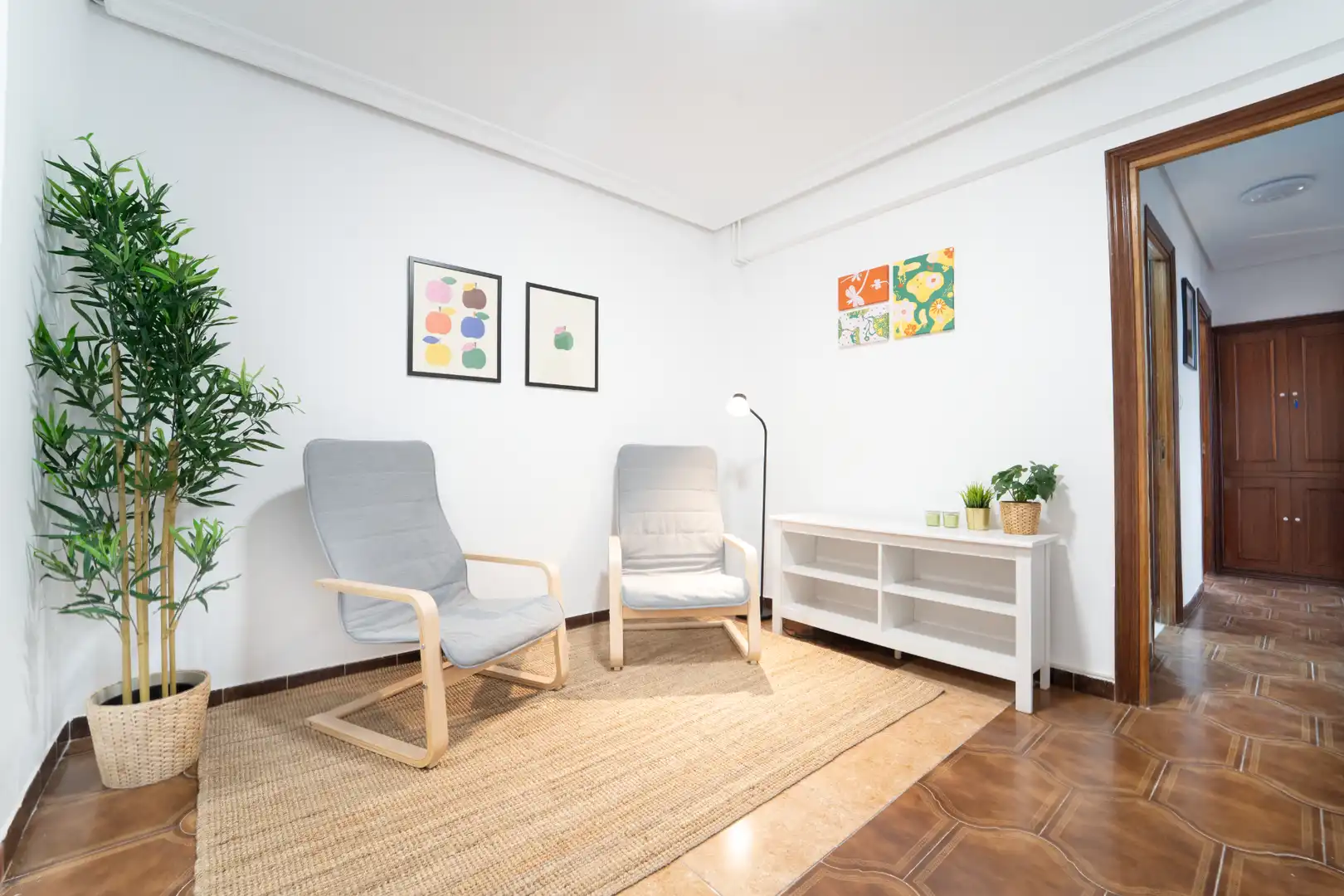 Room in Avenida del Cardenal Herrera Oria, 248, Peñagrande
