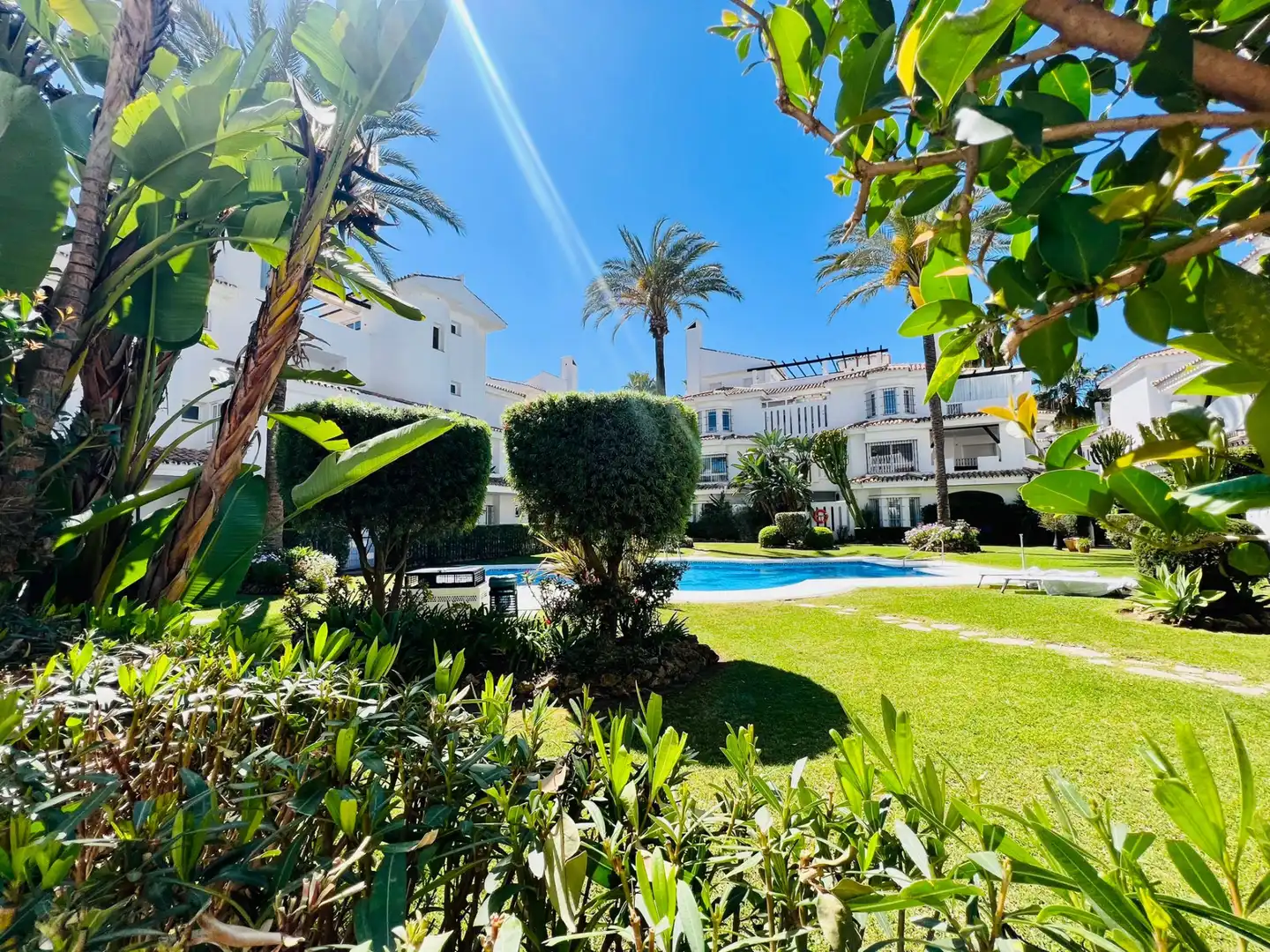 Erdgeschoss zur Miete in ALMOGIA-NARANJOS MARBELLA, 3, La Dama de Noche - La Alzambra