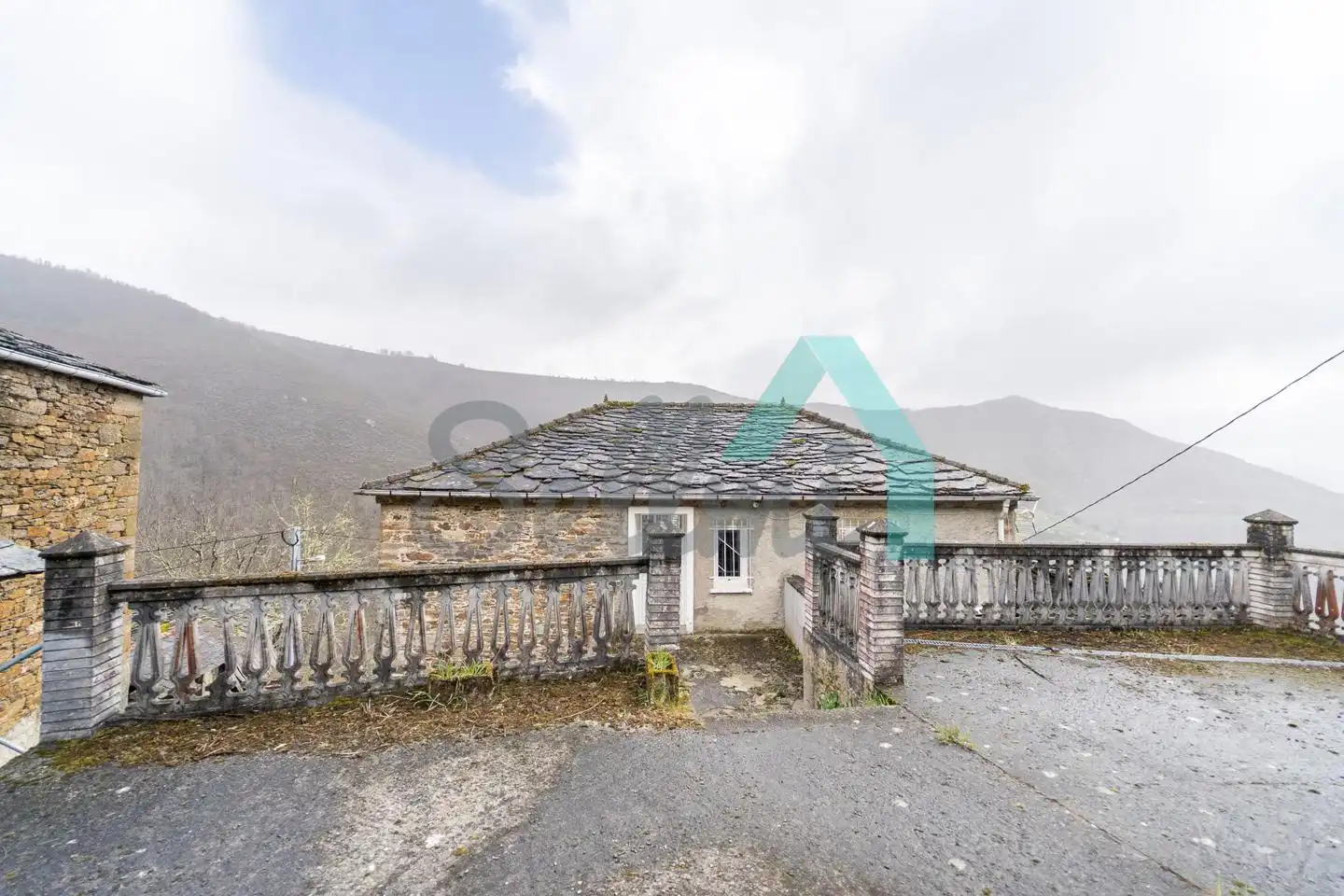 Vista exterior de Casa o chalet en venta en Illano con Calefacción, Jardín privado y Parquet