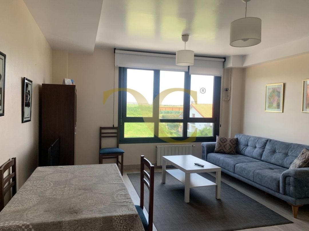 Habitación de Apartamento en venta en Llanes con Calefacción, Trastero y Amueblado
