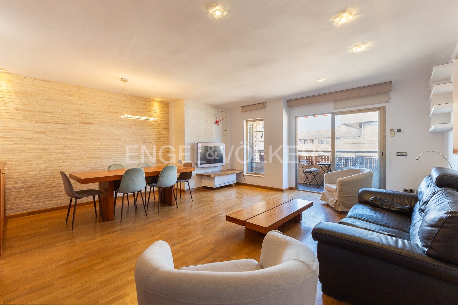 Living room of Apartment to rent in  Valencia Capital  with Air Conditioner, Heating and Terrace