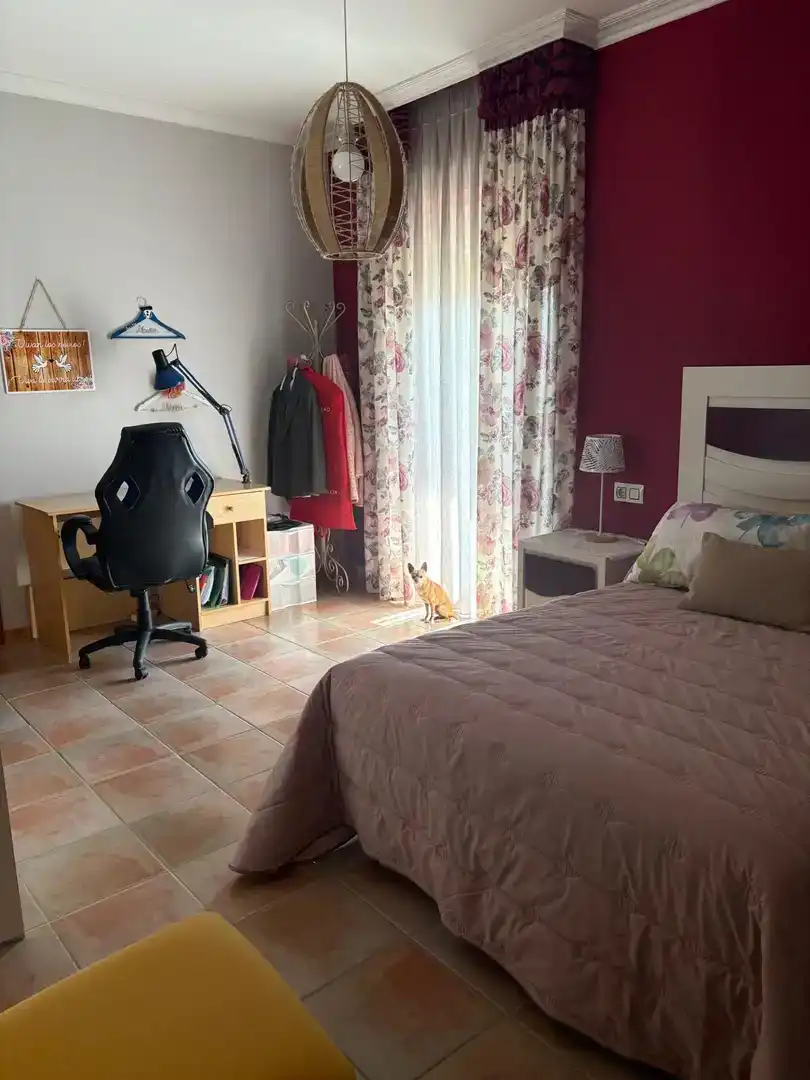 Dormitori de Casa adosada en venda en Jódar amb Aire condicionat i Balcó