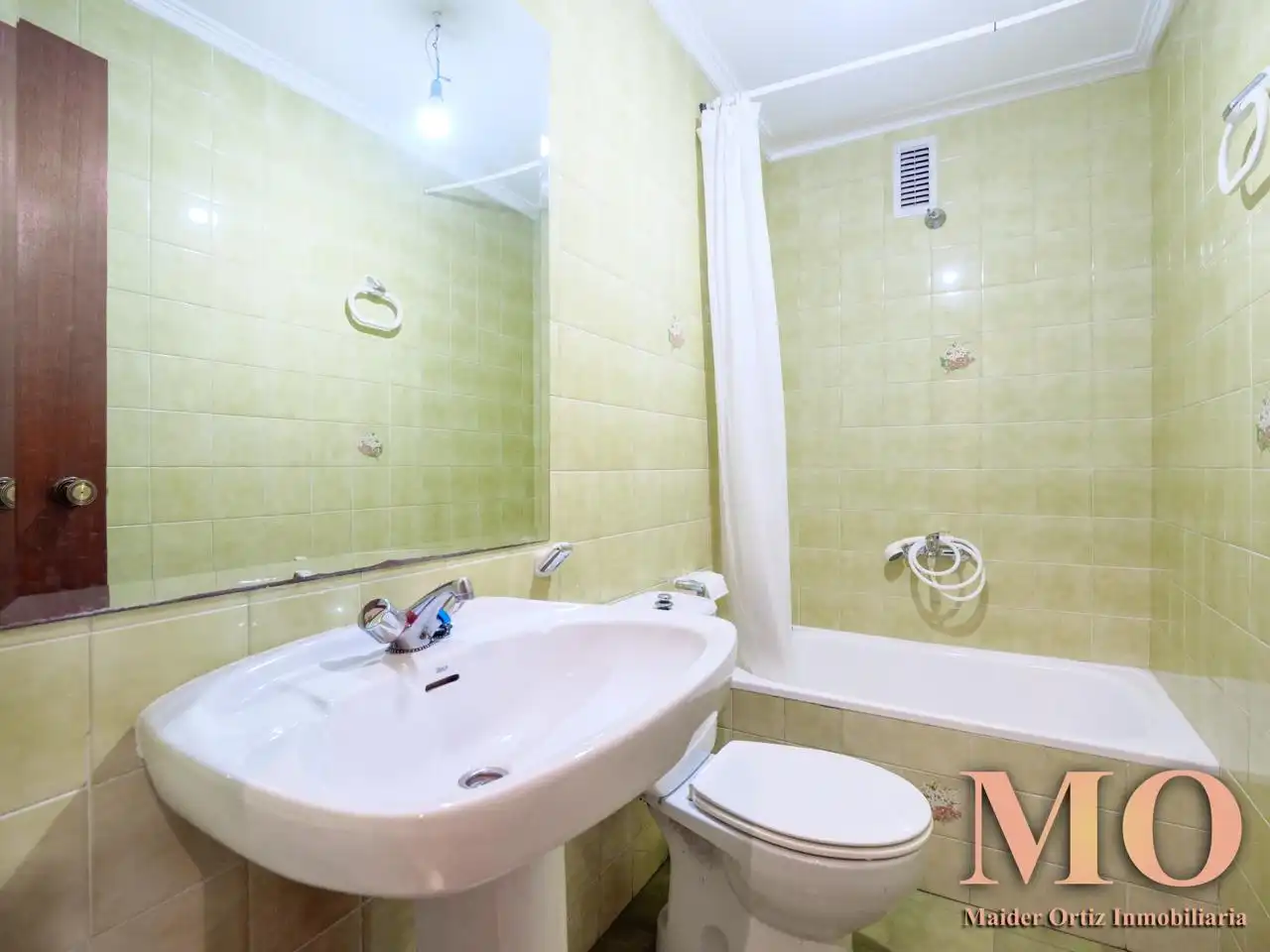 Bathroom of Flat for sale in Bergara  with Heating, Terrace and Storage room