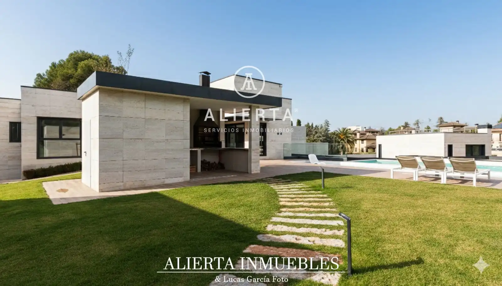 Vista exterior de Casa o chalet en venta en Zaragoza con Aire acondicionado, Calefacción y Trastero
