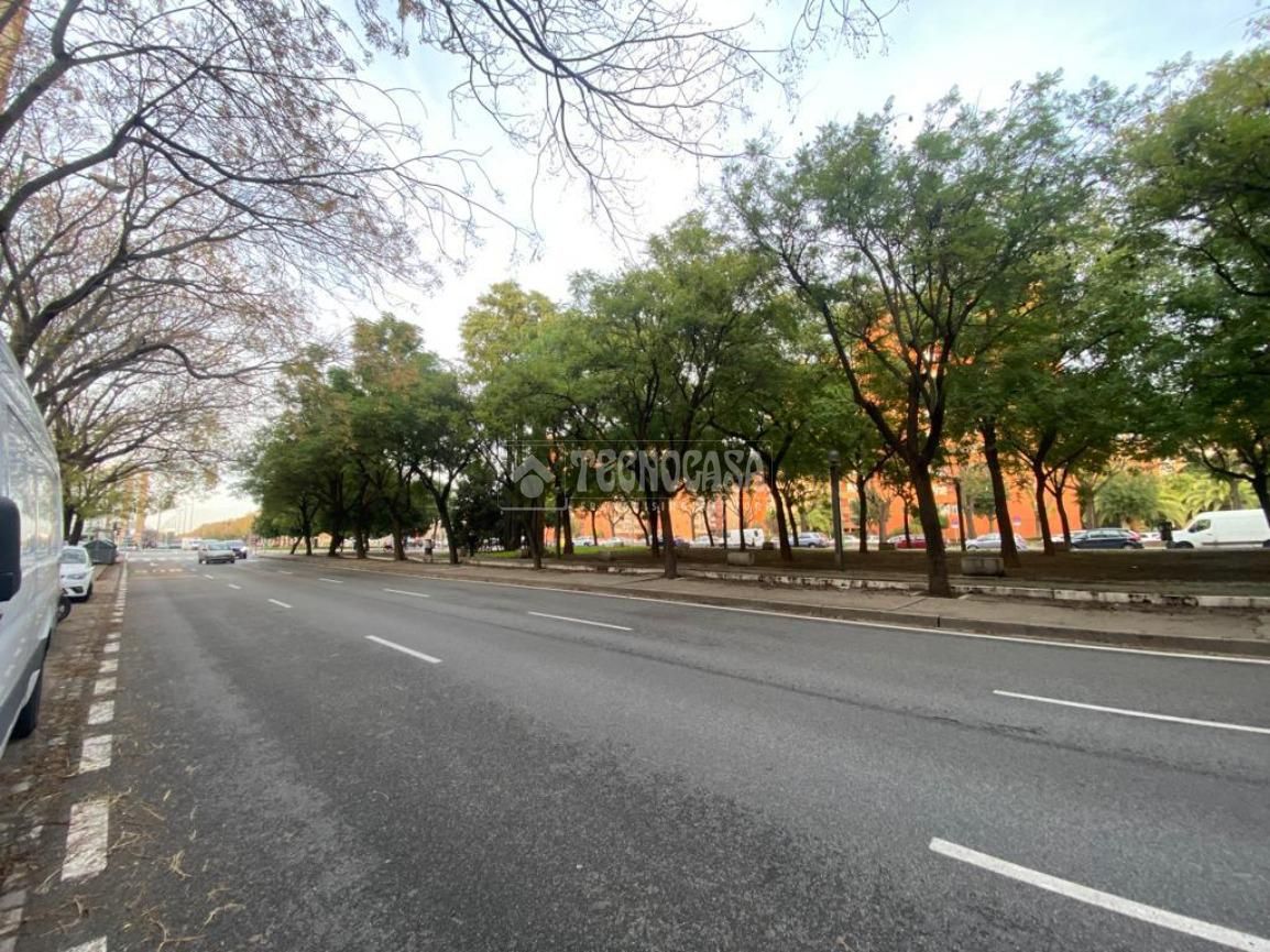 Exterior view of Flat for sale in  Sevilla Capital  with Terrace
