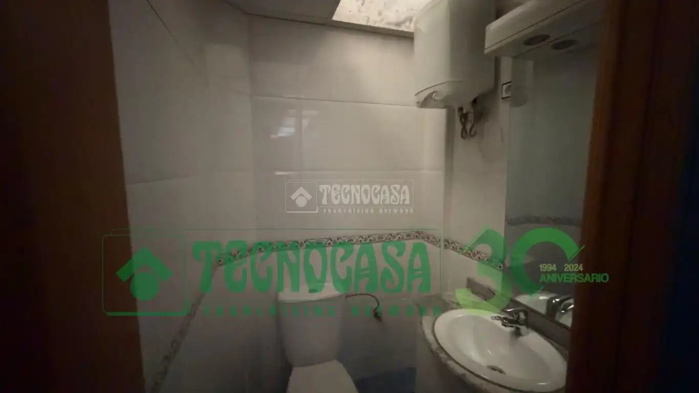 Baño de Local en venta en Algete con Aire acondicionado