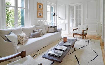 Living room of Flat for sale in  Madrid Capital  with Air Conditioner and Terrace