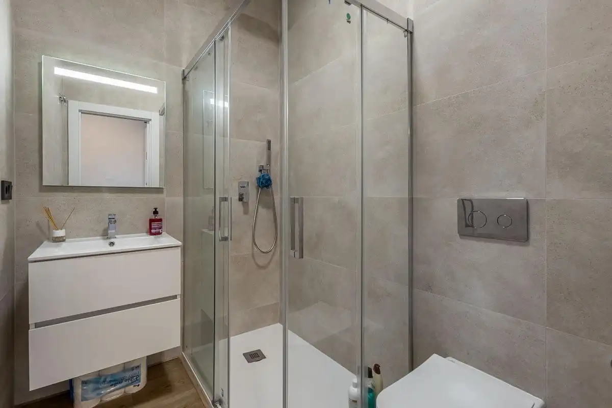 Baño de Estudio en venta en Granada con Parquet