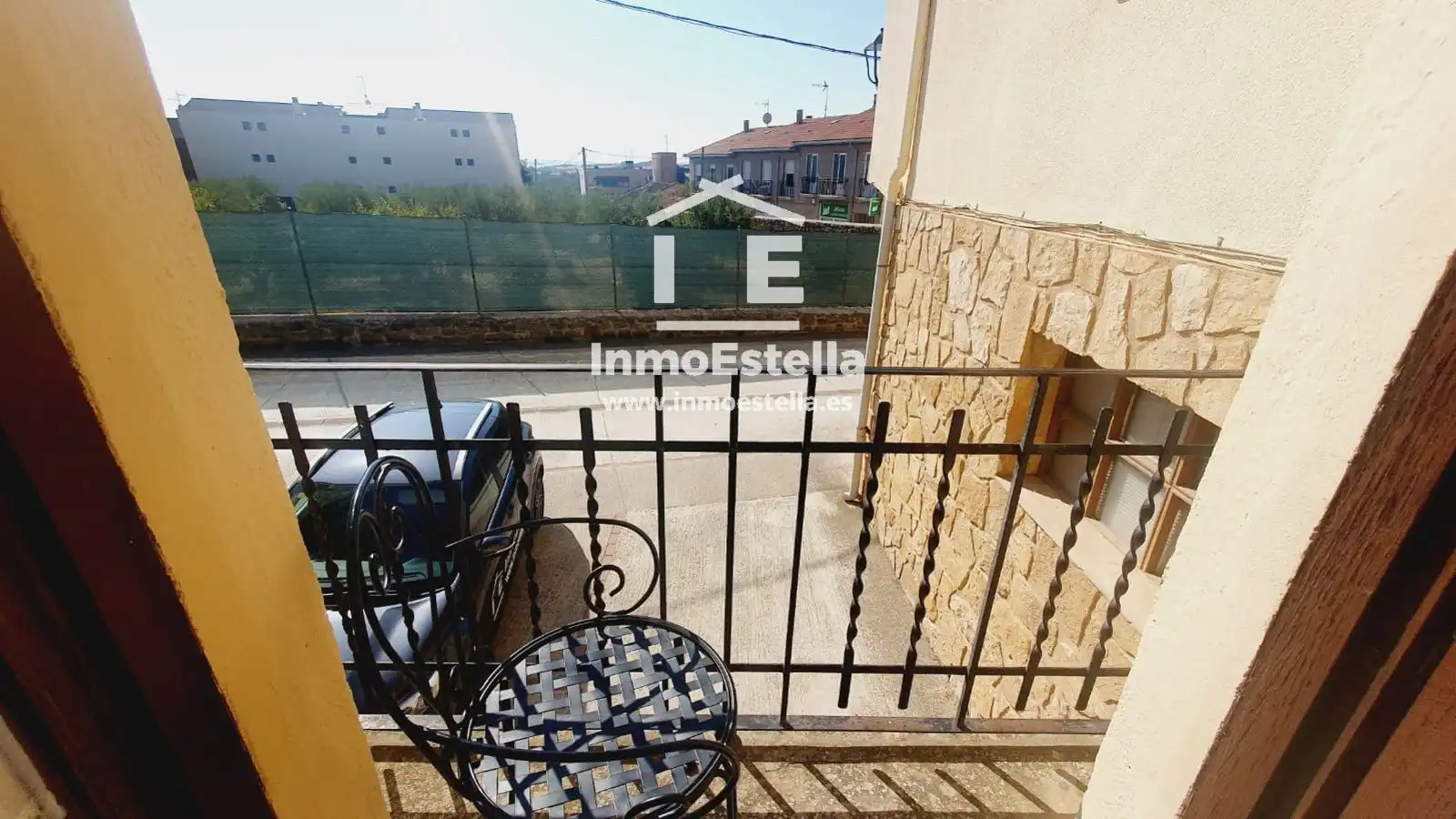 Vista exterior de Casa adosada en venta en Allo con Calefacción, Jardín privado y Terraza