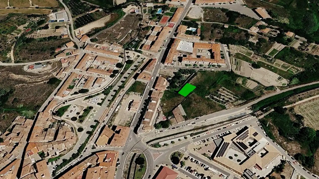 Rural land for sale in Av Navarra