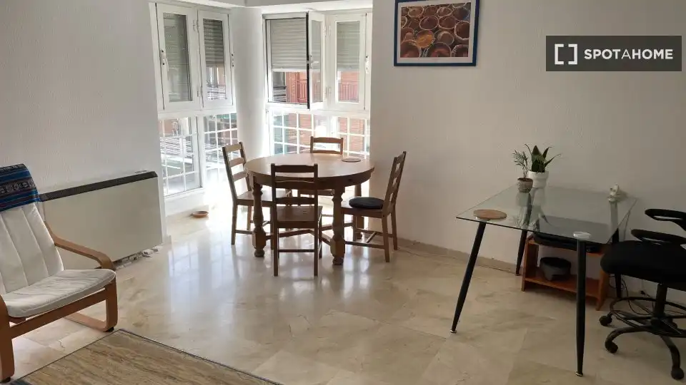 Fotografía del inmueble reportado: 1.130 €/mes — San Diego, Madrid