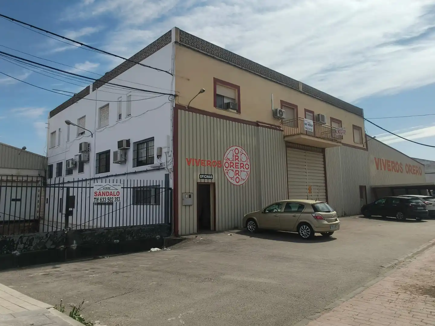 Nau industrial en venda a Avenida de Brenes 7, imagen 3