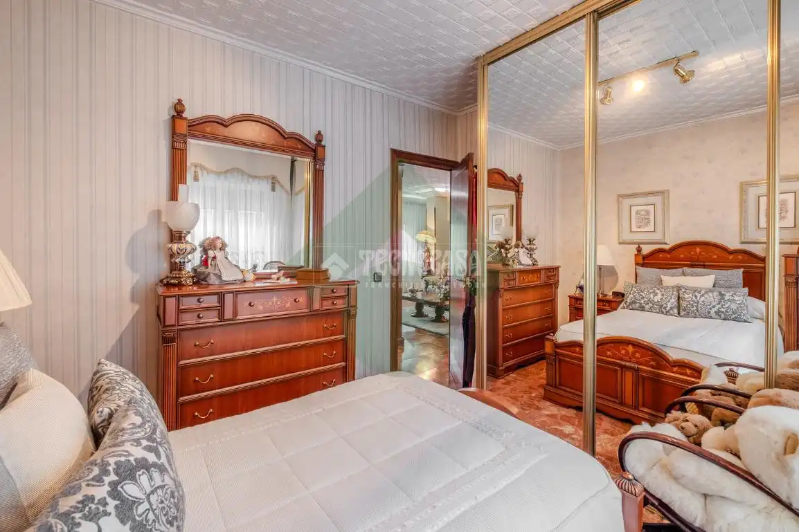 Bedroom of Houses for sale in Madrid  with Air Conditioner and Heating