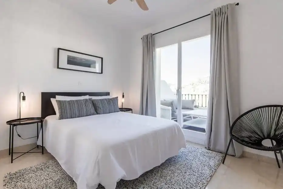 Apartment with pool for sale in La Quinta, imagen 5