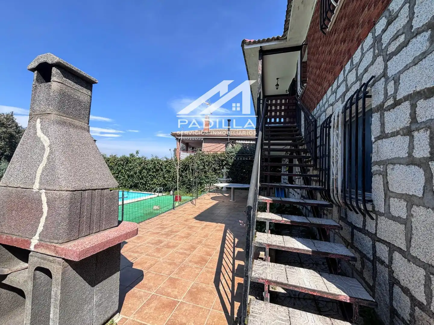 Vista exterior de Casa o chalet en venta en Santa Cruz del Retamar con Aire acondicionado, Calefacción y Terraza