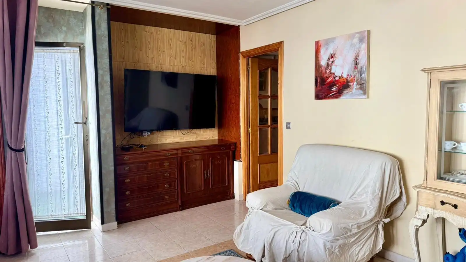 Sala d'estar de Casa o xalet en venda en Zarzuela del Pinar amb Calefacció i Moblat