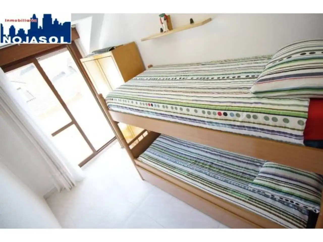 Schlafzimmer von Dachboden zur Miete in Noja mit Heizung, Terrasse und Möbliert