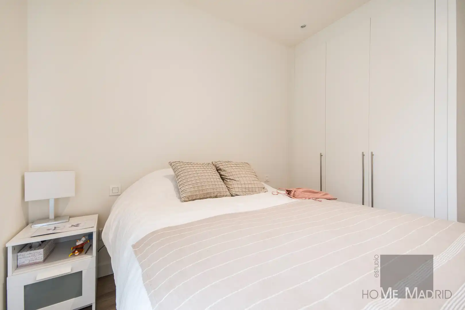 Bedroom of Flat for sale in Madrid  with Air Conditioner, Heating and Parquet flooring