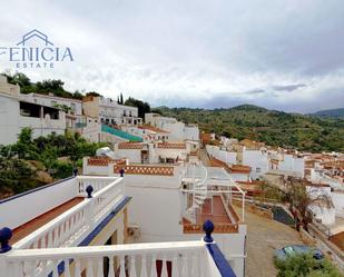Exterior view of Duplex for sale in Vélez de Benaudalla  with Terrace, Storage room and Swimming Pool