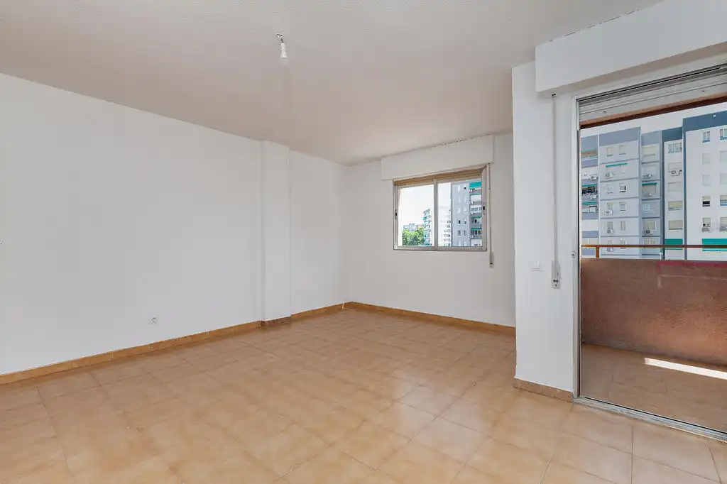 Flat for sale in C/ Argentina , Centro