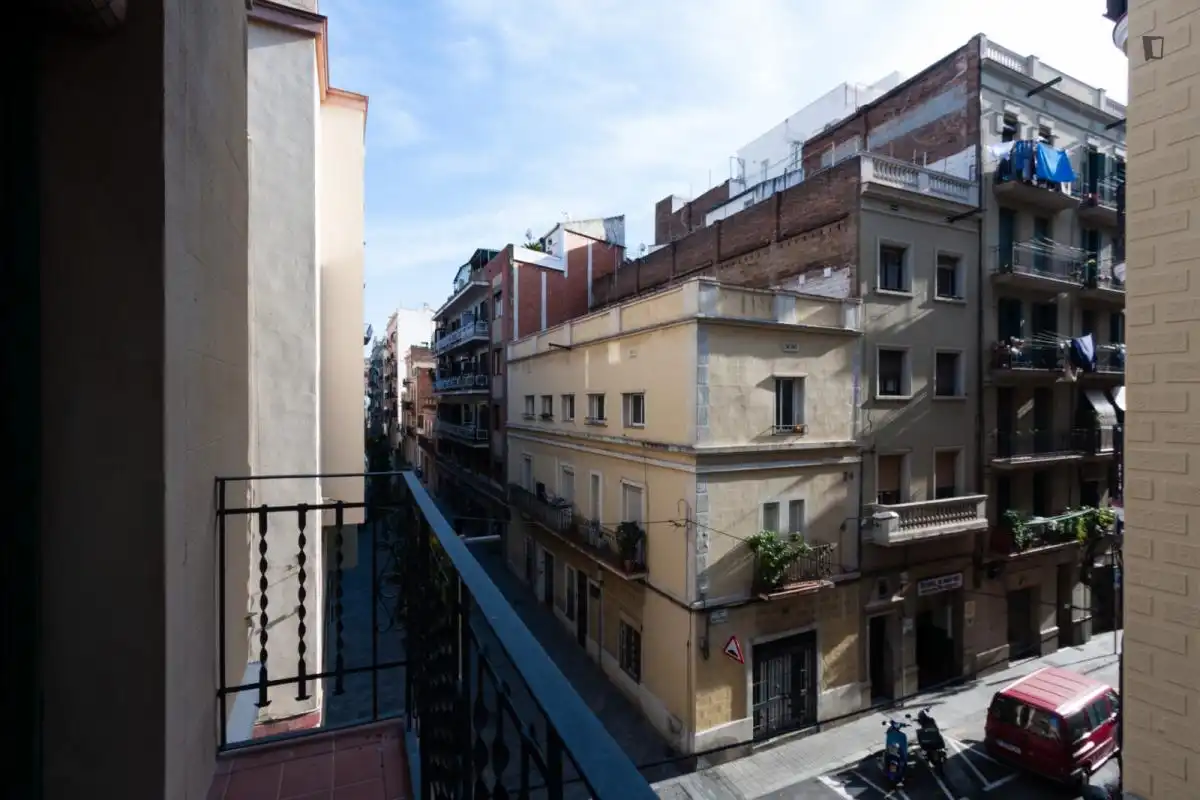 Vista exterior de Apartamento para compartir en Barcelona con Amueblado, Horno y Lavadora
