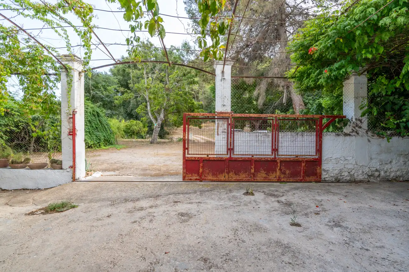Country homes for sale in C-12, Aldover