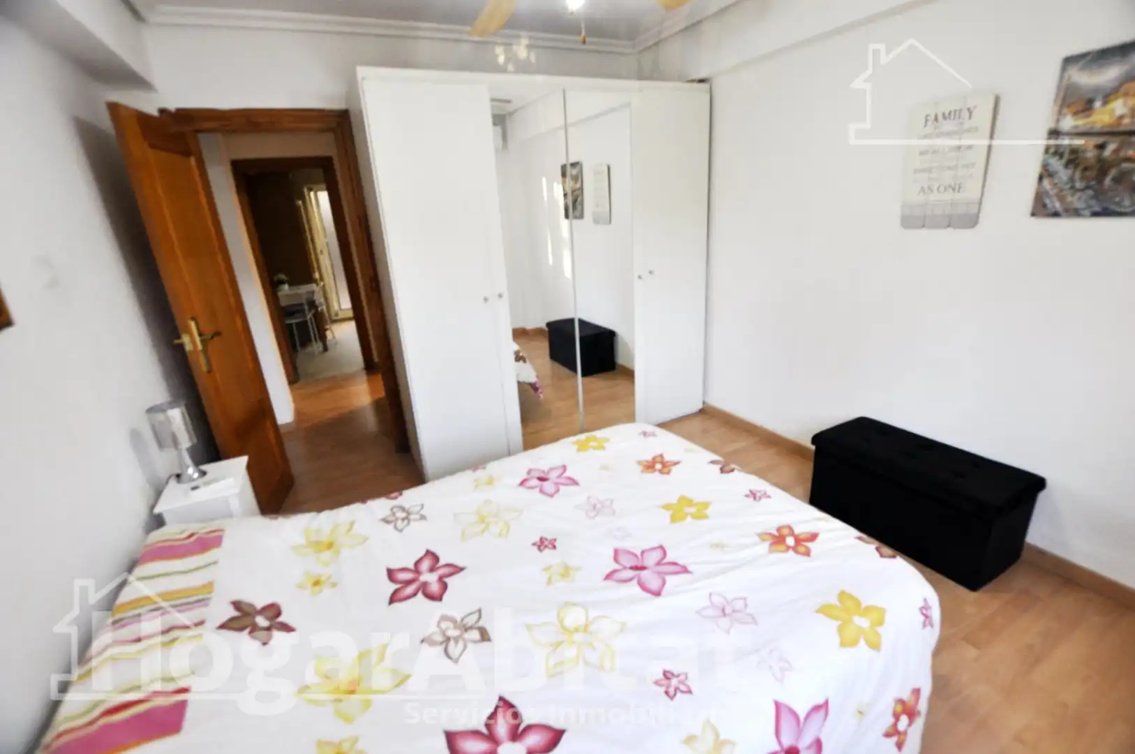 Schlafzimmer von Wohnung zum Verkauf in Valencia mit Klimaanlage, Parkett und Terrasse