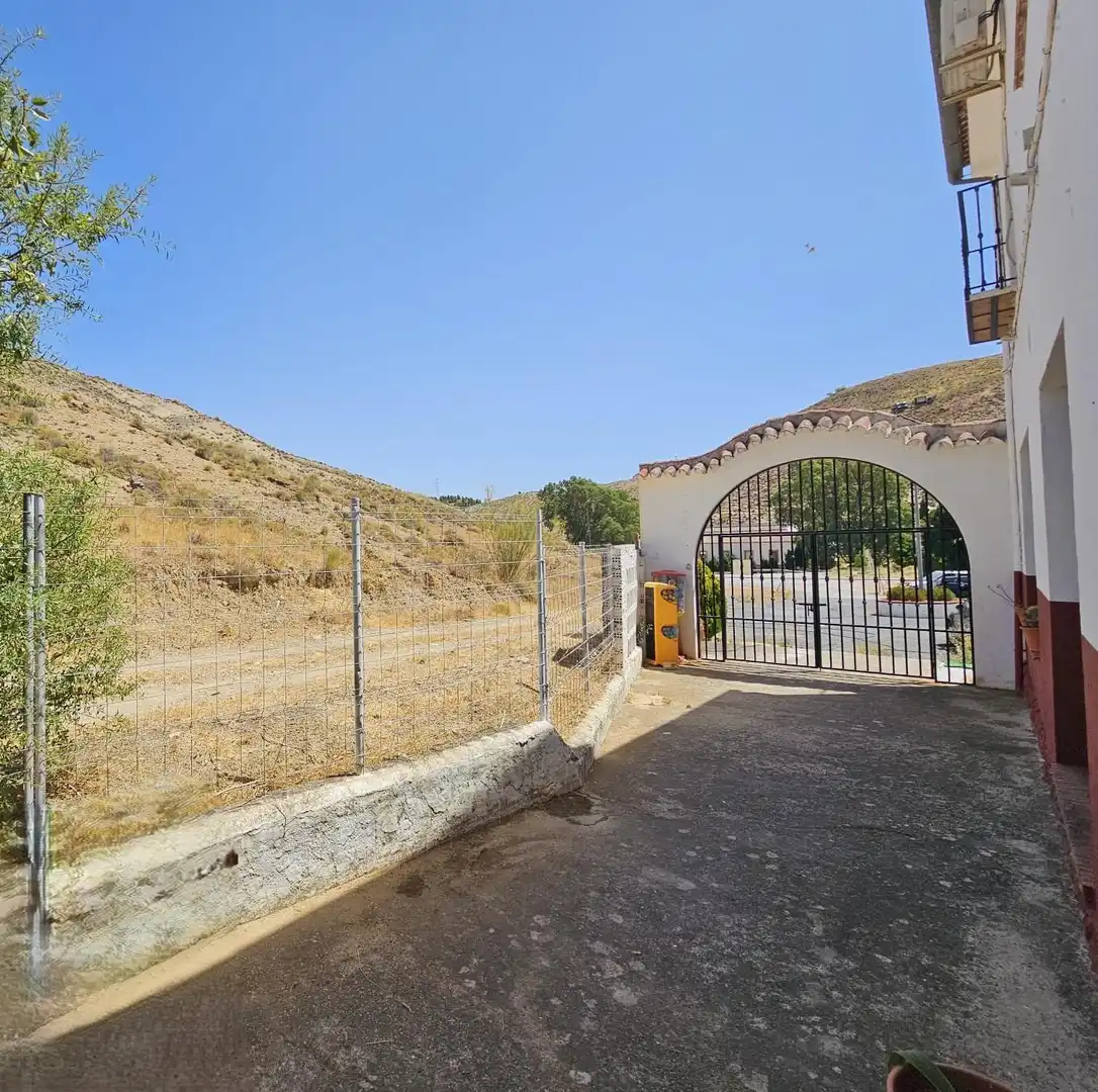 Vista exterior de Finca rústica en venta en Antequera con Aire acondicionado, Calefacción y Amueblado