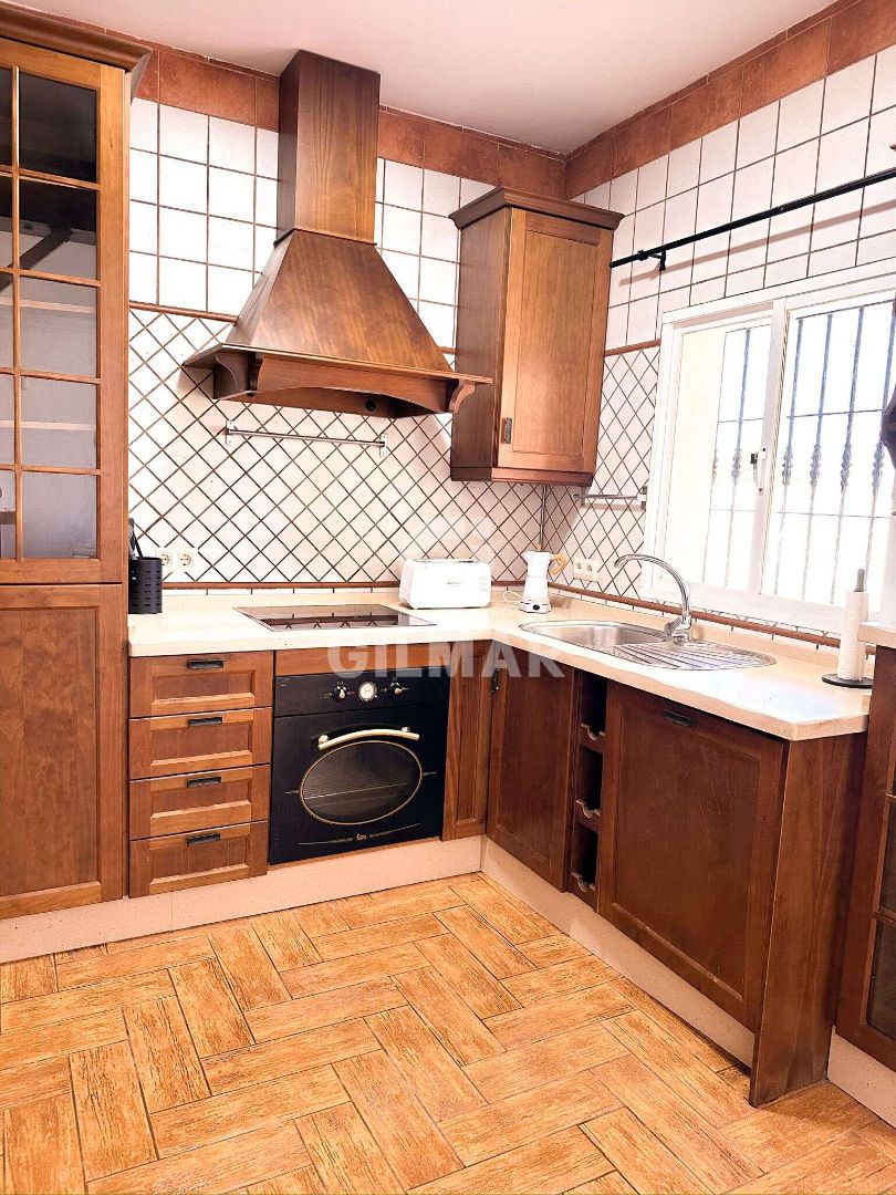 Kitchen of House or chalet to rent in Chiclana de la Frontera  with Air Conditioner, Heating and Private garden