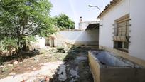 Vista exterior de Casa o xalet en venda en Tomelloso amb Calefacció i Terrassa