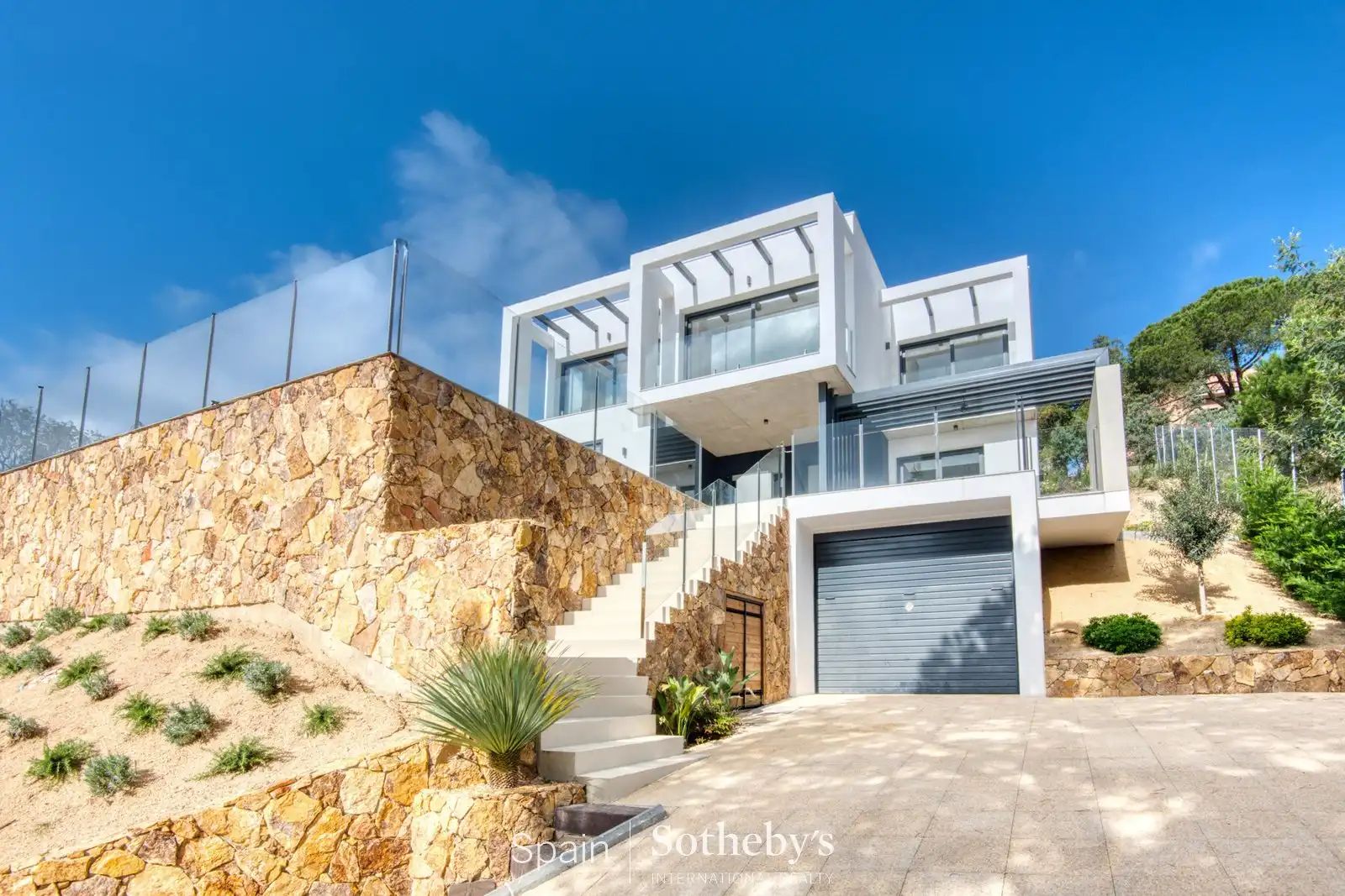 Exterior view of Houses for sale in Lloret de Mar  with Heating, Private garden and Terrace