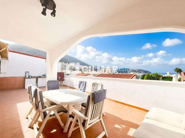 Casa a schiera con giardino in vendita a Los Cristianos