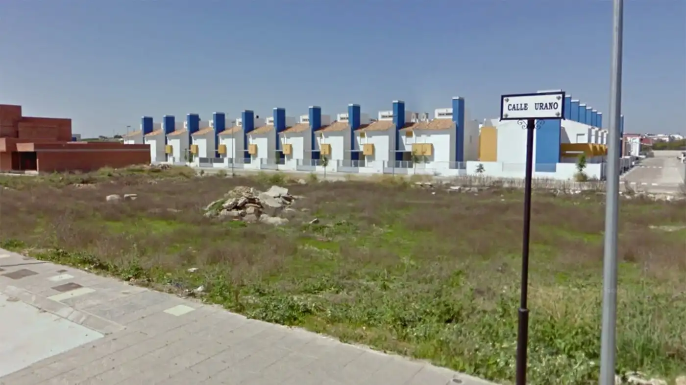Residential land for sale in Calle URANO