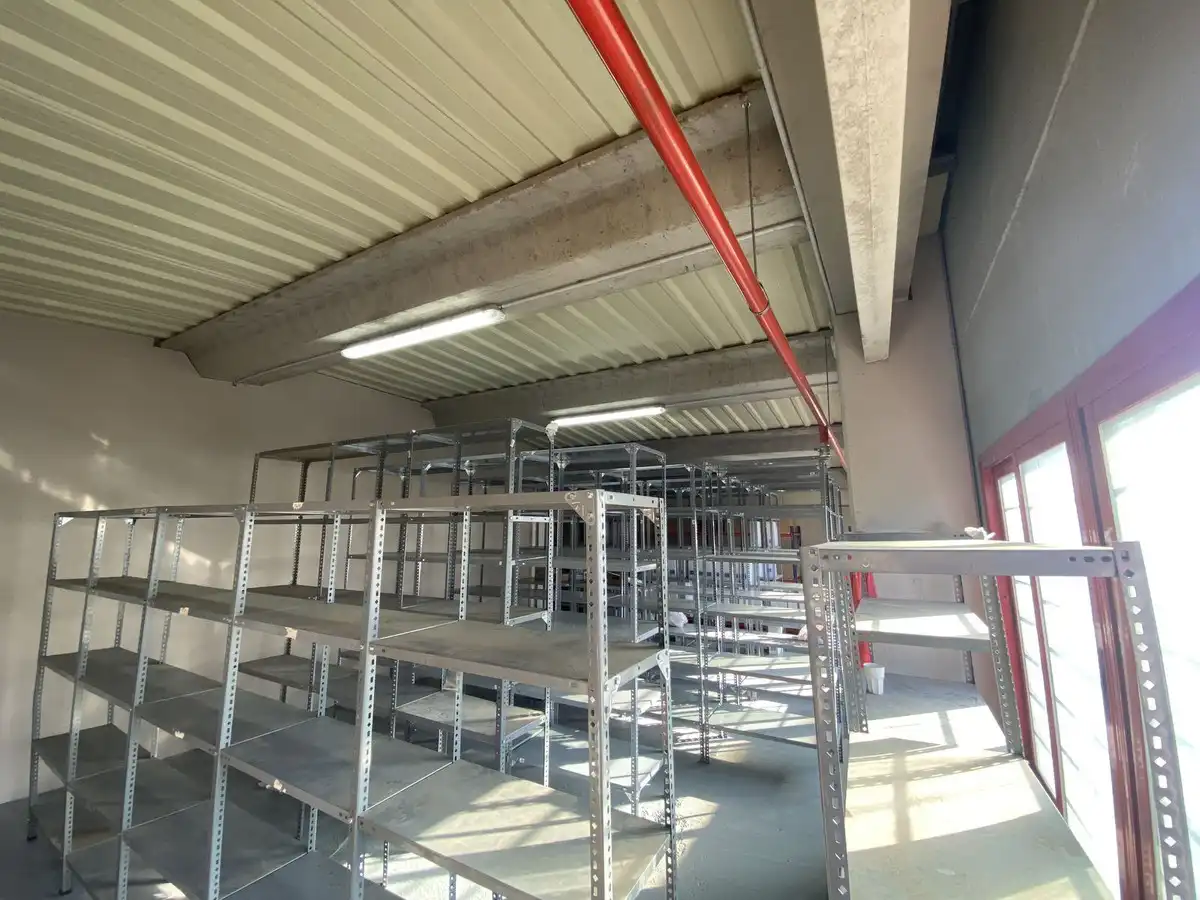 Nau industrial en venda en Marbella amb Alarma