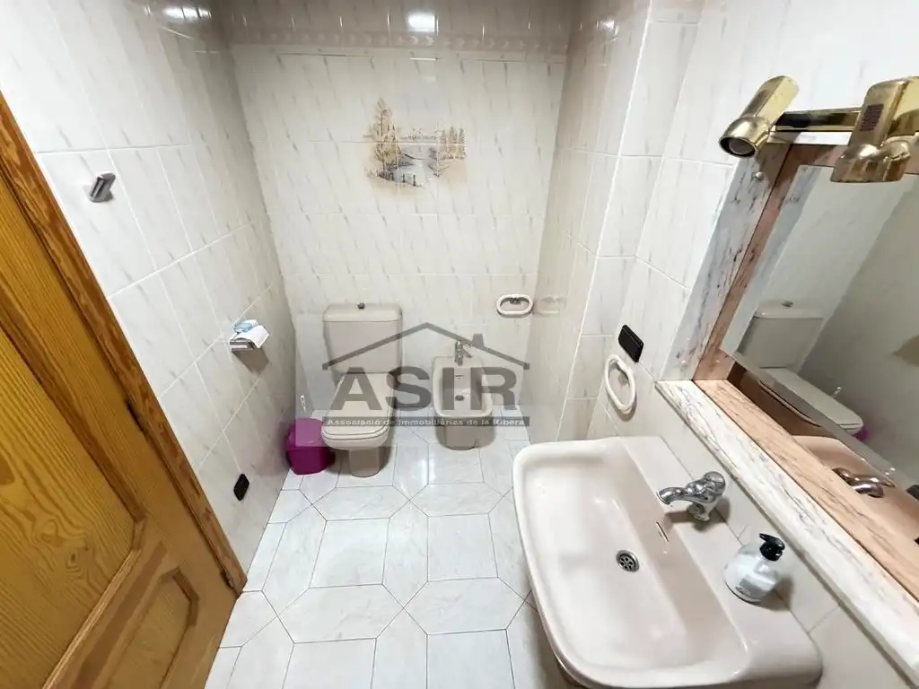 Bany de Casa o xalet en venda en Alzira amb Aire condicionat i Terrassa