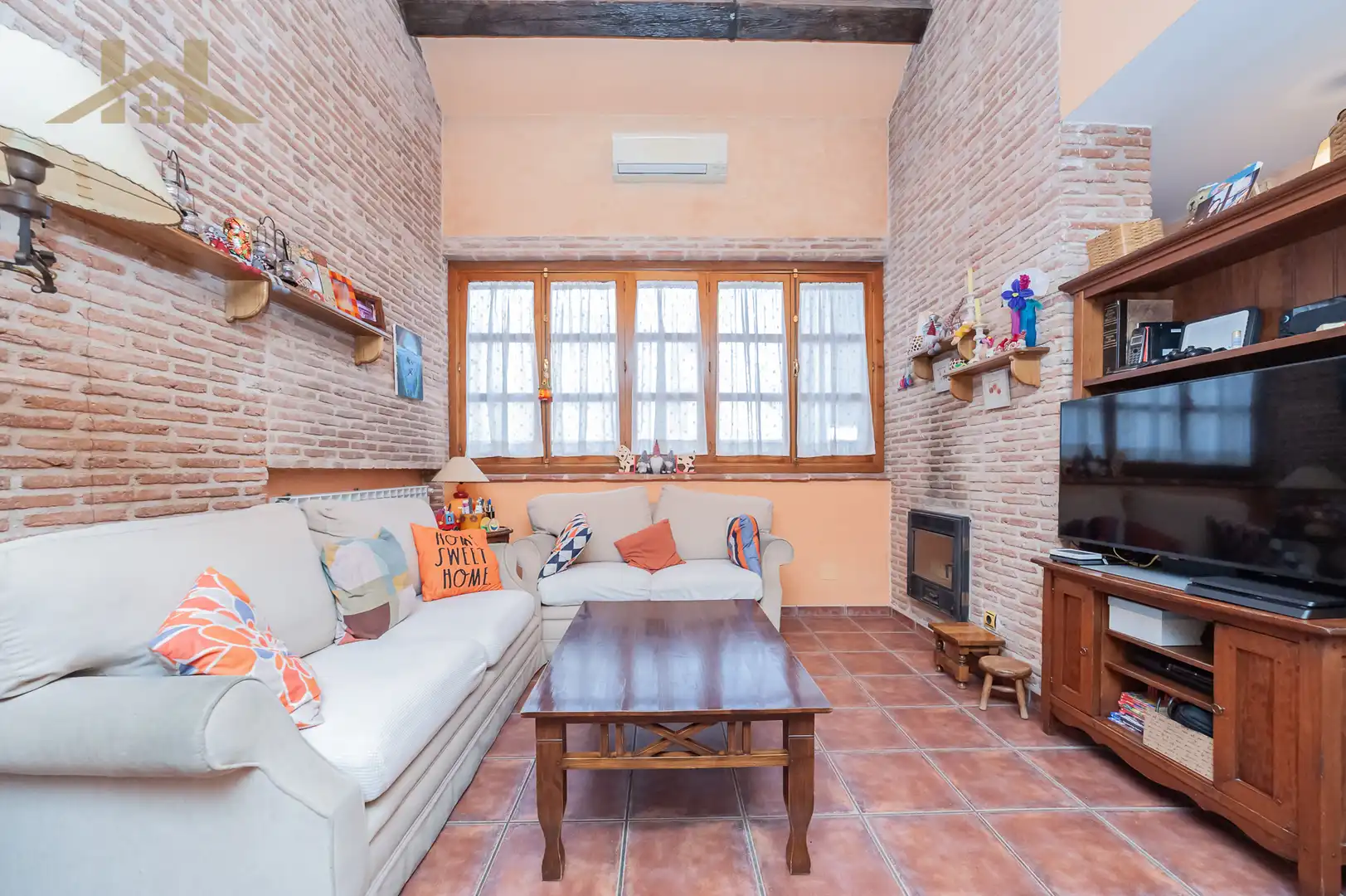 Sala d'estar de Casa o xalet en venda en Villaviciosa de Odón amb Aire condicionat, Calefacció i Jardí privat