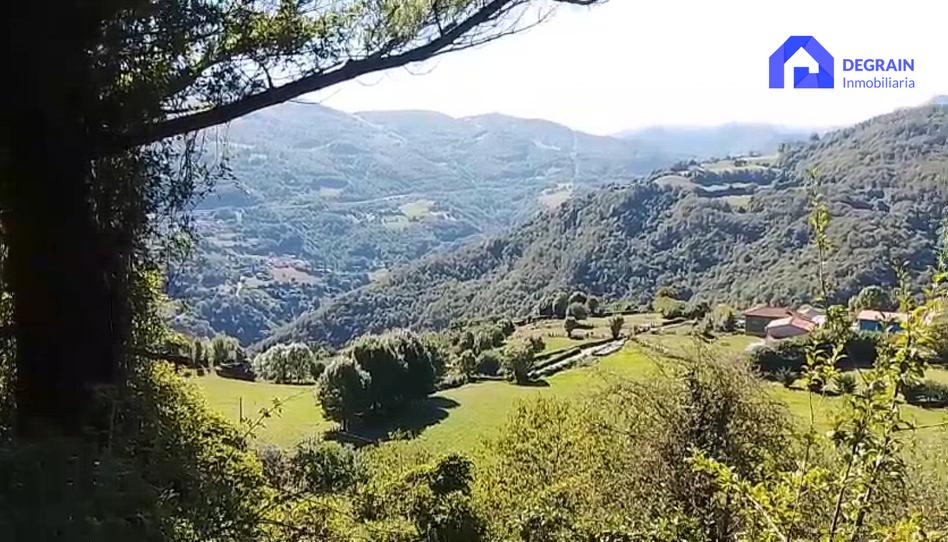 Foto 1 de Casa adosada en venda a Lena - Jomezana de Arriba, Lena, Asturias