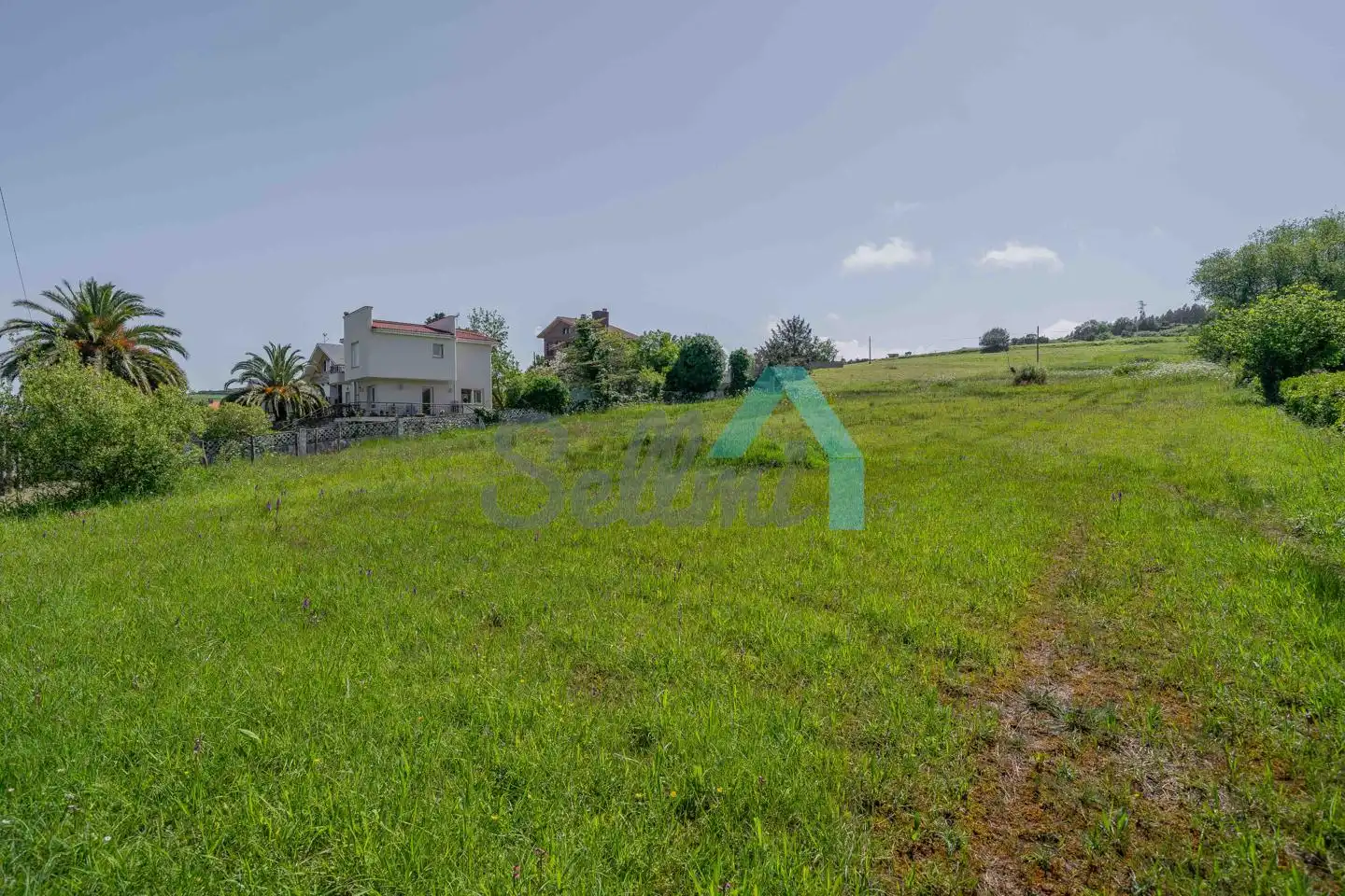 Residencial en venda en Castrillón
