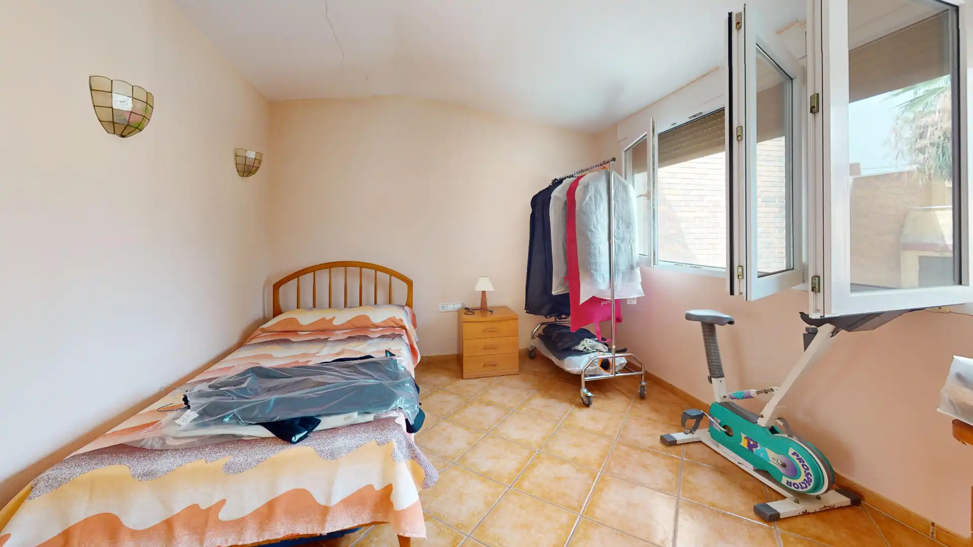 Habitación de Casa o chalet en venta en Alicante / Alacant con Aire acondicionado, Jardín privado y Terraza