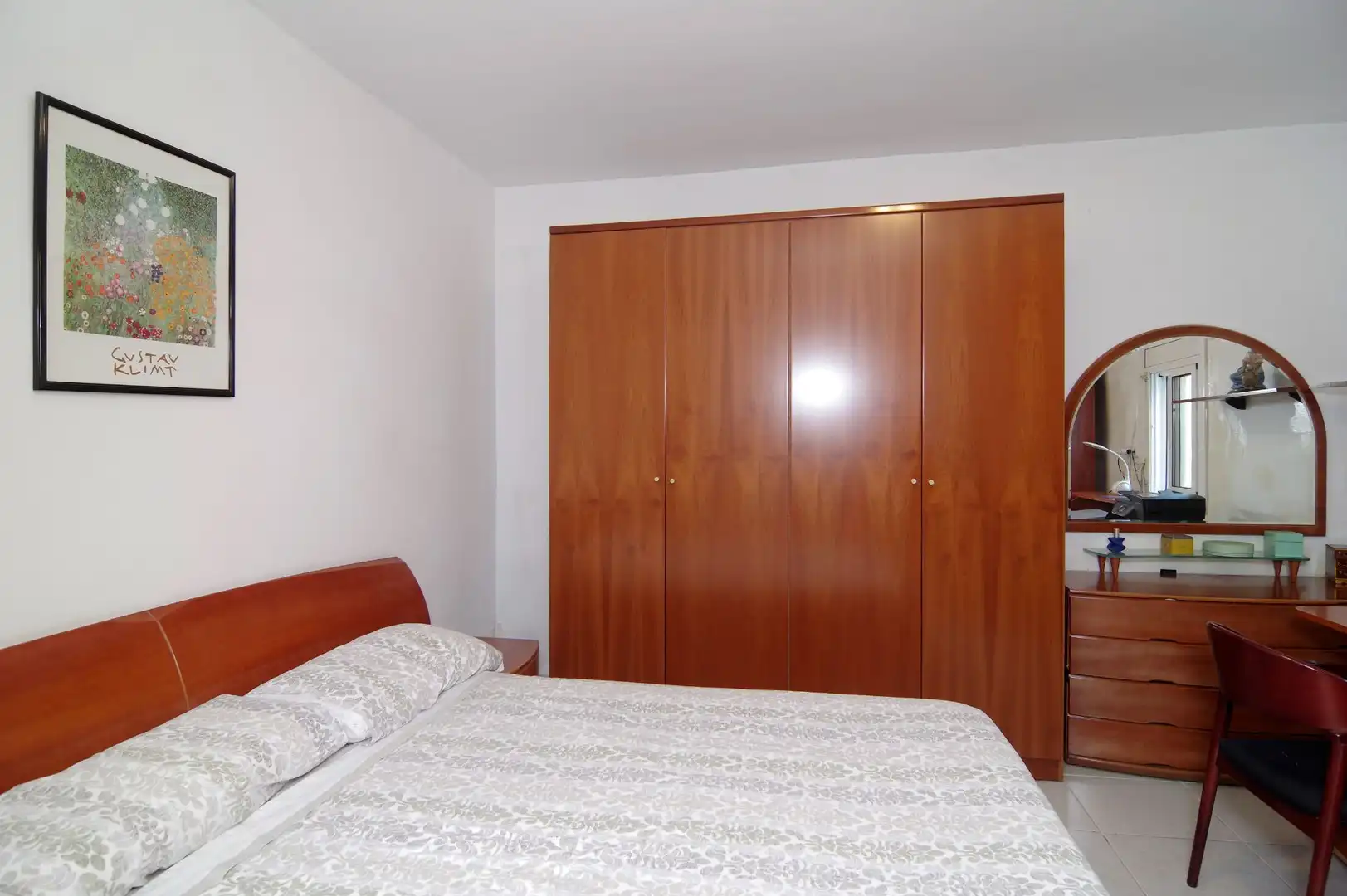 Dormitori de Casa o xalet en venda en Sant Vicenç Dels Horts amb Aire condicionat, Calefacció i Jardí privat