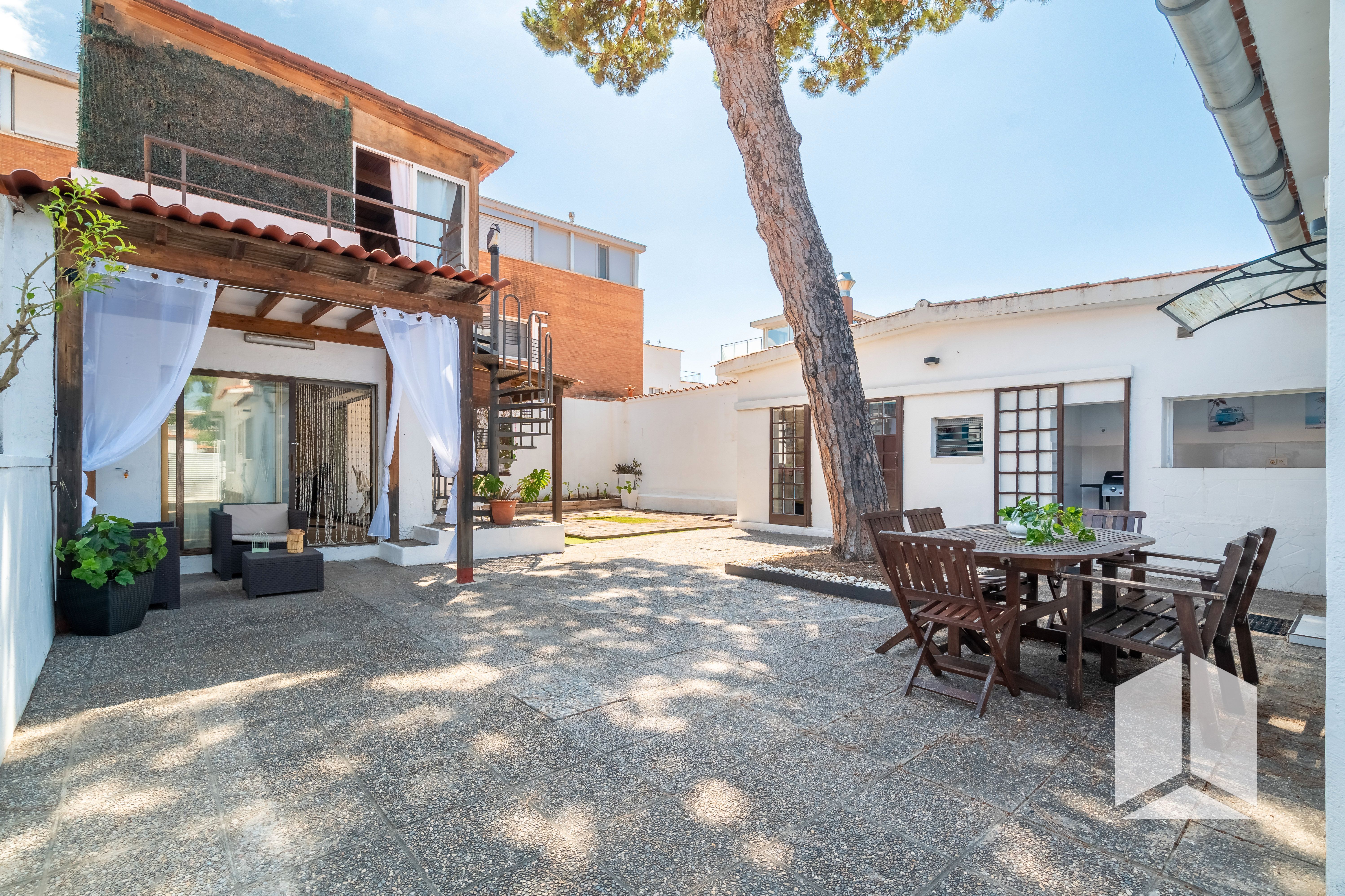 Terrace of House or chalet for sale in Castelldefels  with Air Conditioner, Terrace and Storage room