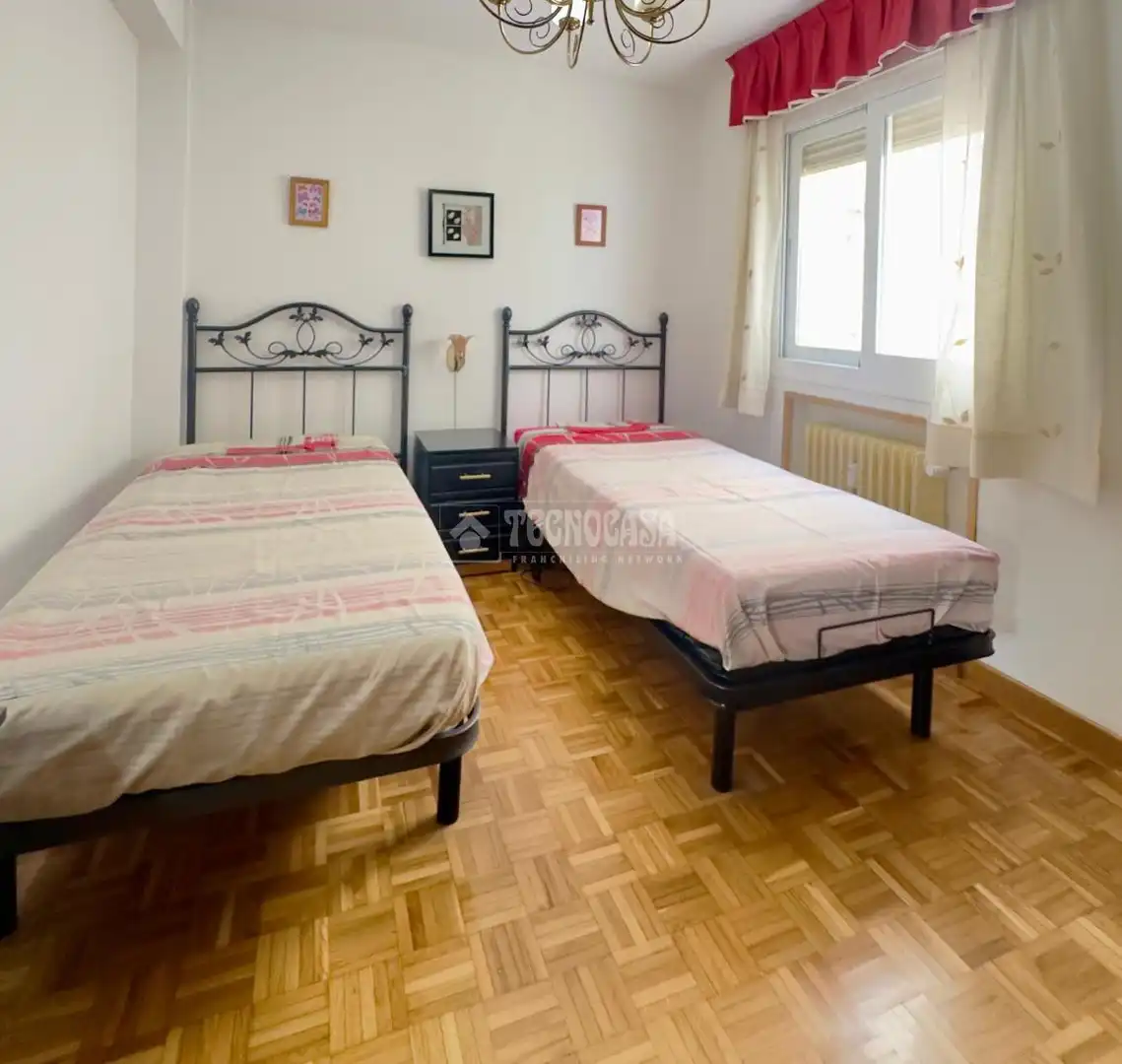 Habitación de Piso en venta en Móstoles con Aire acondicionado y Terraza