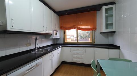 Foto 2 de Casa adosada de alquiler en Ensanche - Fuenfresca,  Teruel Capital