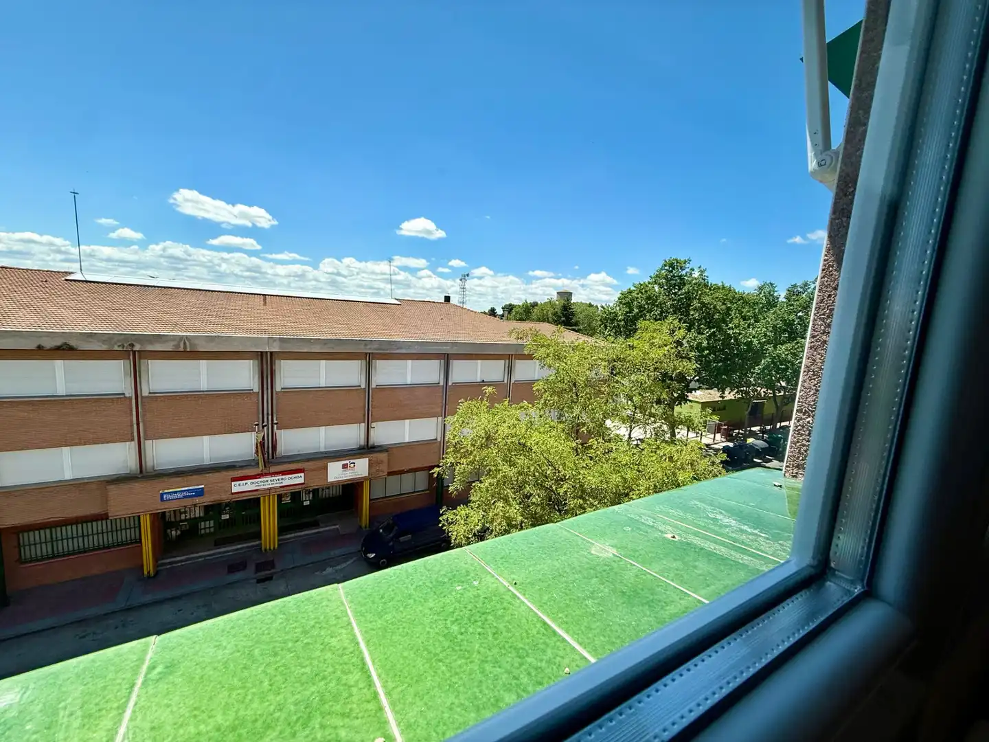 Vista exterior de Piso para compartir en Getafe con Calefacción, Amueblado y Horno